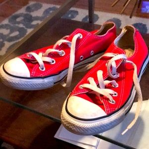 Converse red sneaker